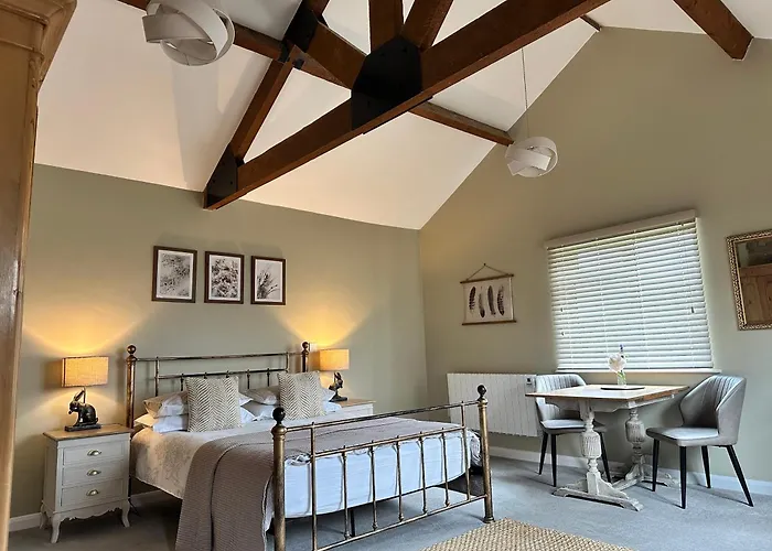White House Farm - Beautiful Self Contained Courtyard Rooms